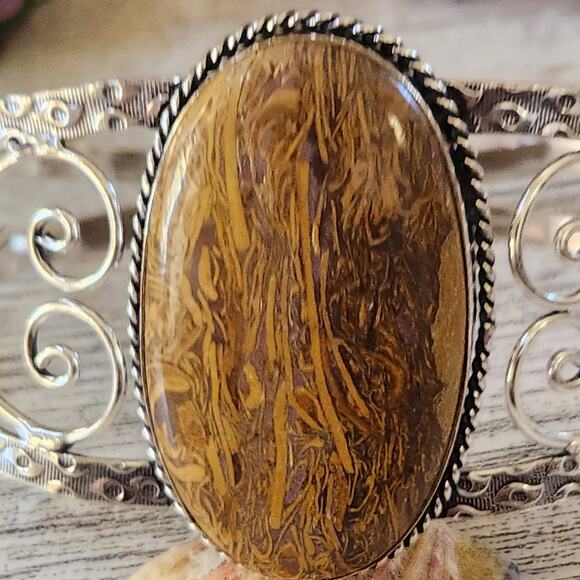 Wide Silver Cuff, Ancient Echoes Miriam Stone Cuff Bracelet - Picture 10 of 10